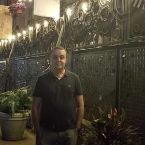 Meet your Posher, Scott